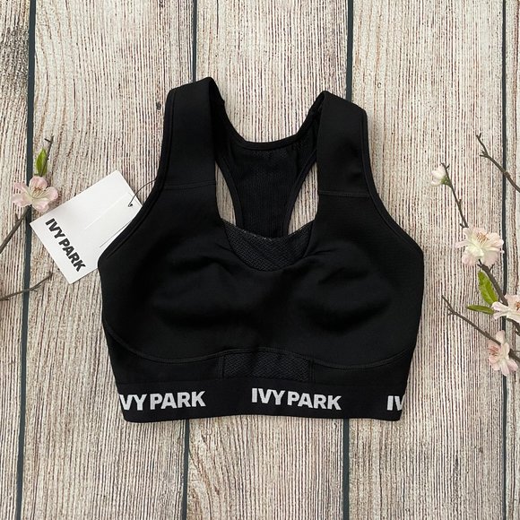 IVY PARK Tops - NWT black IVY PARK Medium Support Sports Bra XS